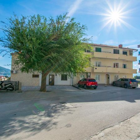 Apartment Zdravko Omis Ngoại thất bức ảnh