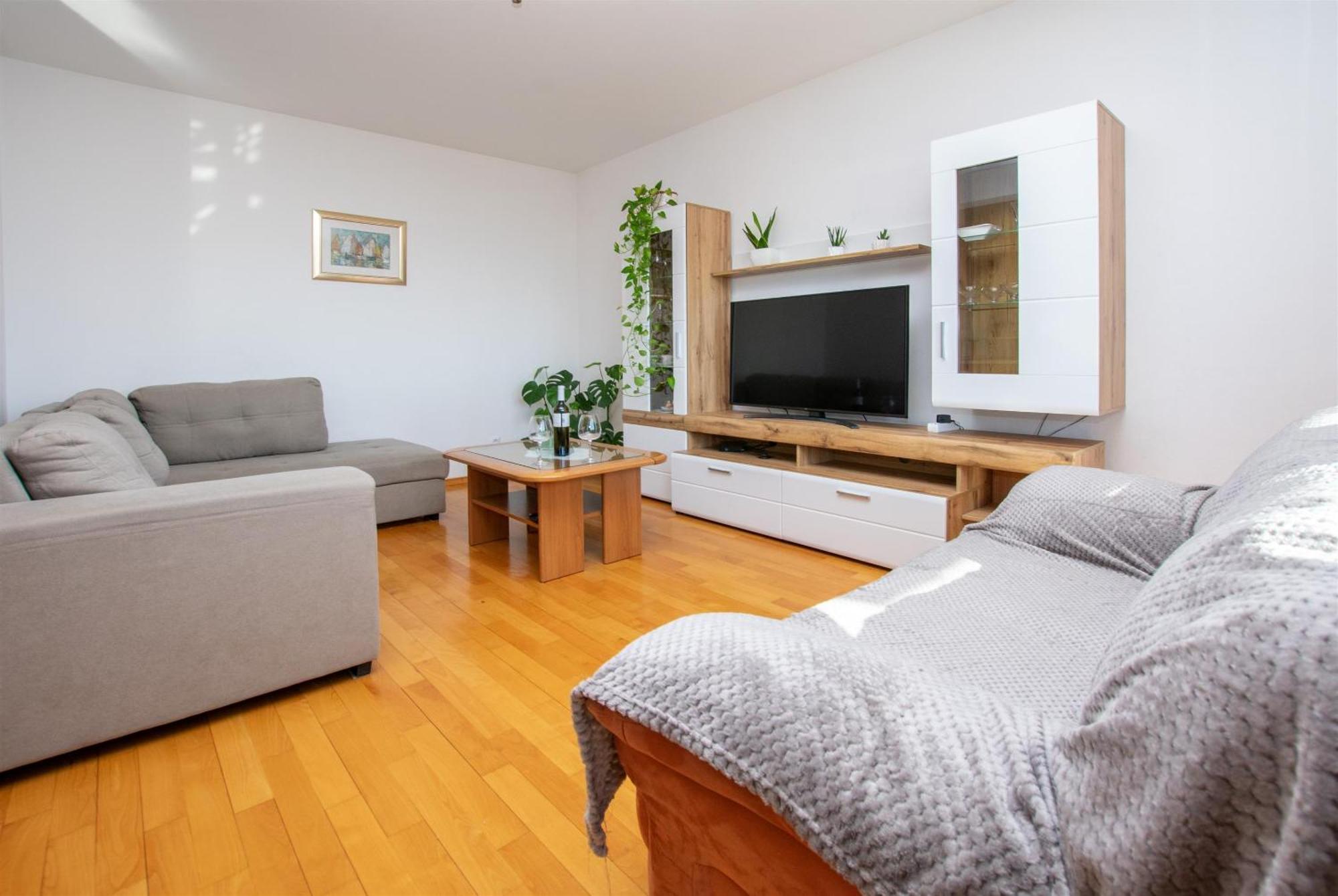 Apartment Zdravko Omis Ngoại thất bức ảnh