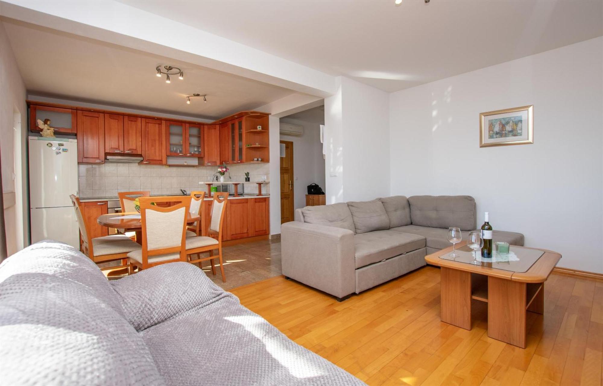 Apartment Zdravko Omis Ngoại thất bức ảnh