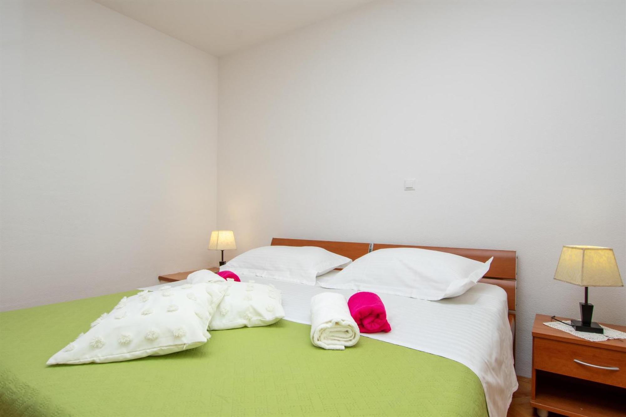 Apartment Zdravko Omis Ngoại thất bức ảnh