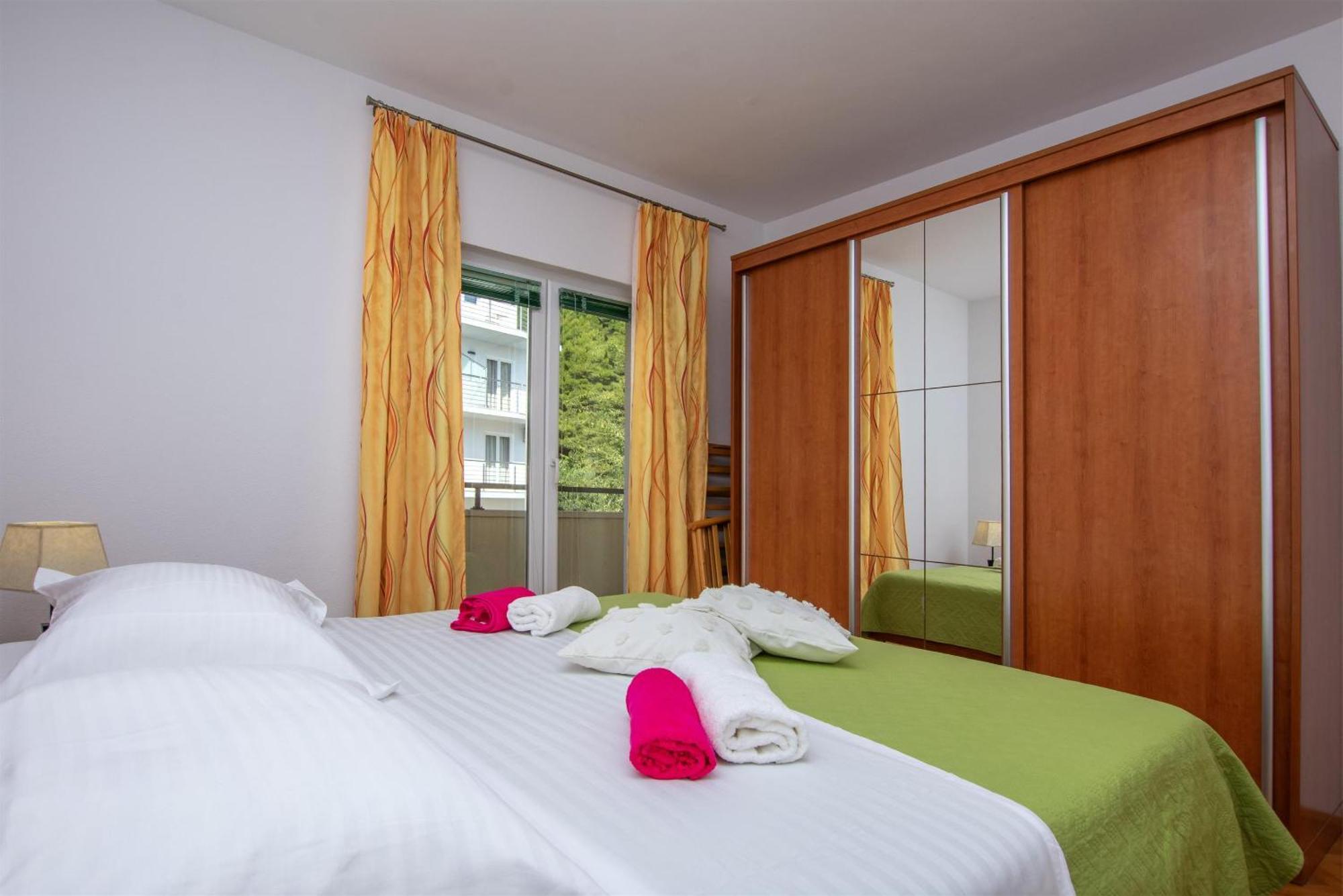 Apartment Zdravko Omis Ngoại thất bức ảnh